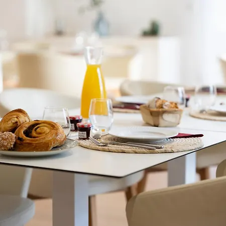 Rive Droite Apartament